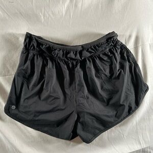 Lululemon Women’s Athletic Shorts Lined Size 8 Charcoal Gray 4”